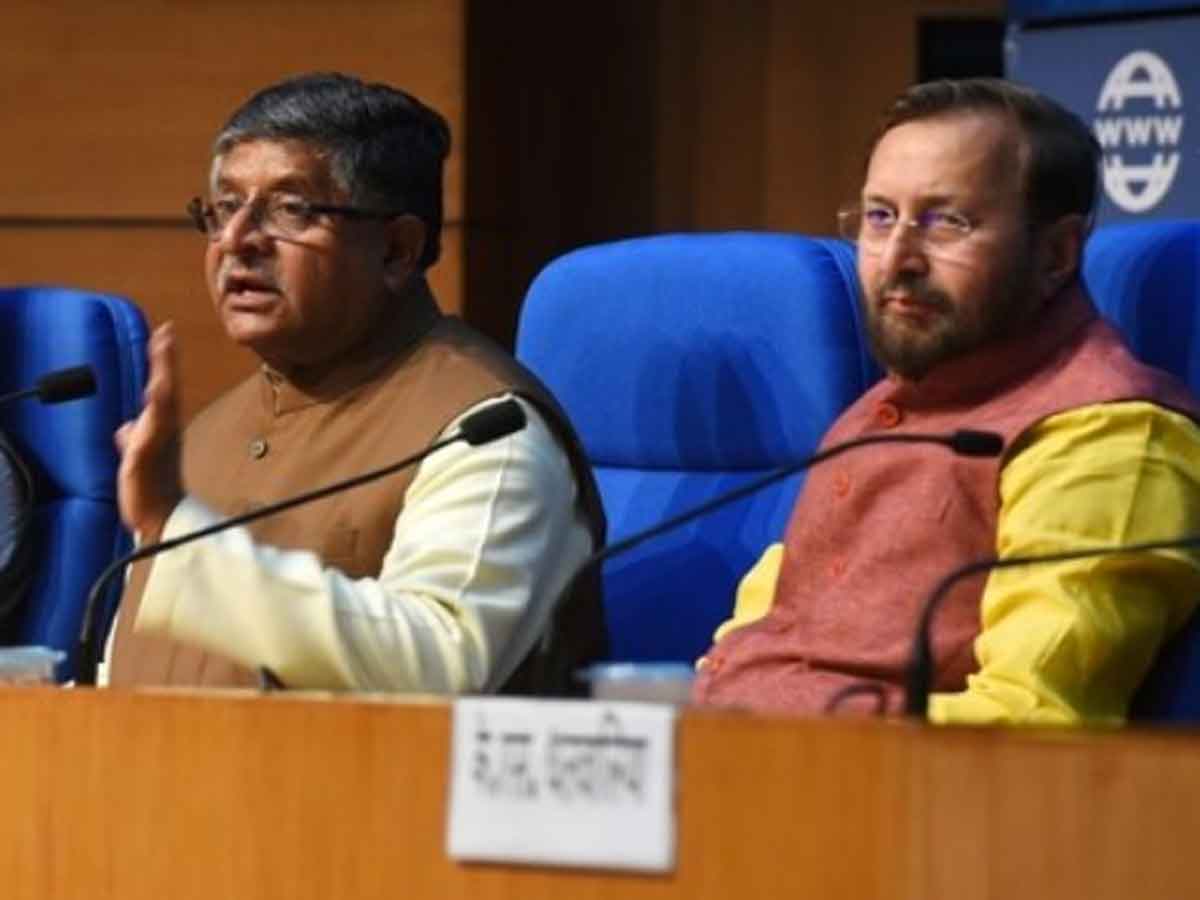 కేంద్ర మంత్రులు రవి శంకర్‌ ప్రసాద్‌, ప్రకాశ్‌ జవదేకర్ రాజీనామా