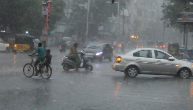 Rain | హైదరాబాద్‌లో పలు ప్రాంతాల్లో వర్షం