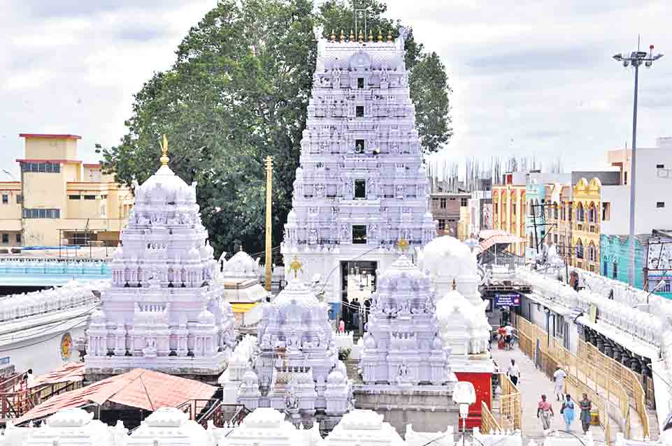 ఆలయ యాత్ర చేసొద్దాం