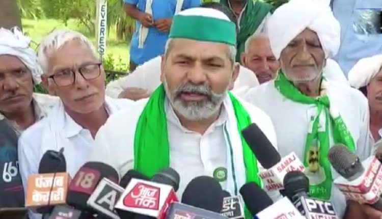 ప్ర‌భుత్వాన్ని న‌డుపుతున్న‌ది పార్టీ కాదు ఒక‌ కంపెనీ: రాకేశ్ తికాయ‌త్‌