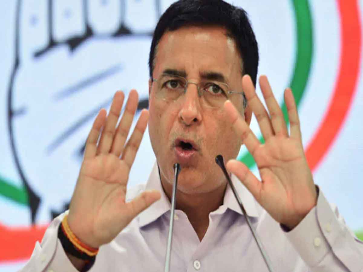 కాంగ్రెస్‌ సంచలన వ్యాఖ్యలు.. పడక గదిలో మాటలు కూడా మోదీ ప్రభుత్వం వింటుంది