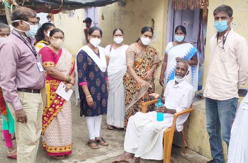 ఇంటింటికీ మాత్రల పంపిణీ