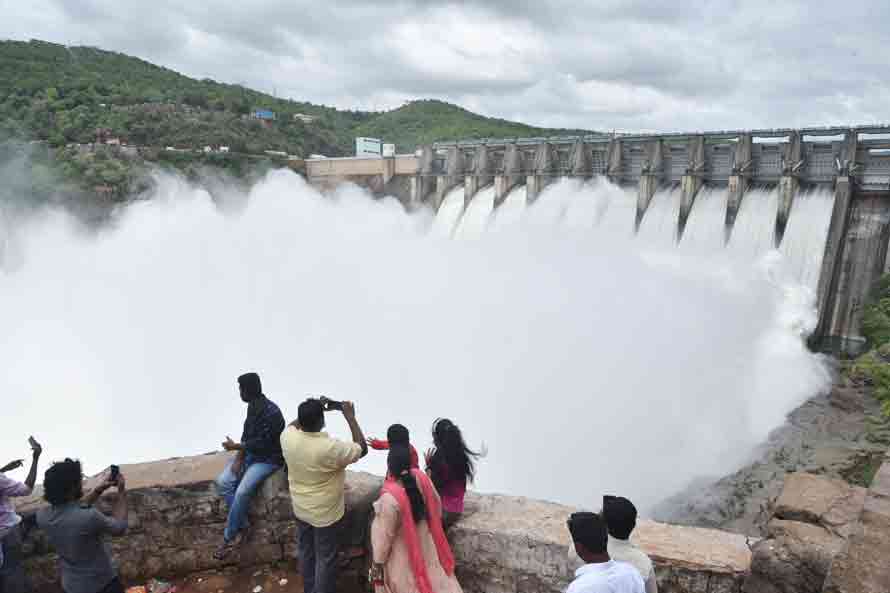 కృష్ణమ్మ సోయగం
