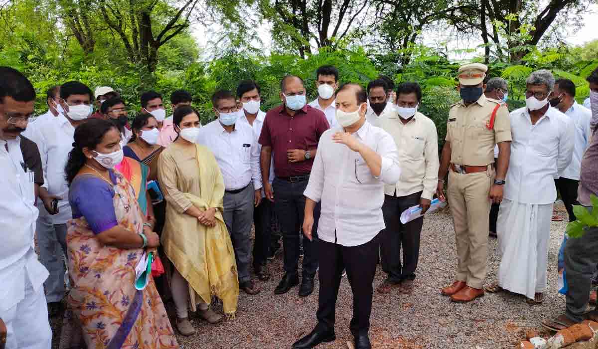 పారిశుద్ధ్యంపై దృష్టి సారించాలి : సందీప్ కుమార్ సుల్తానియా