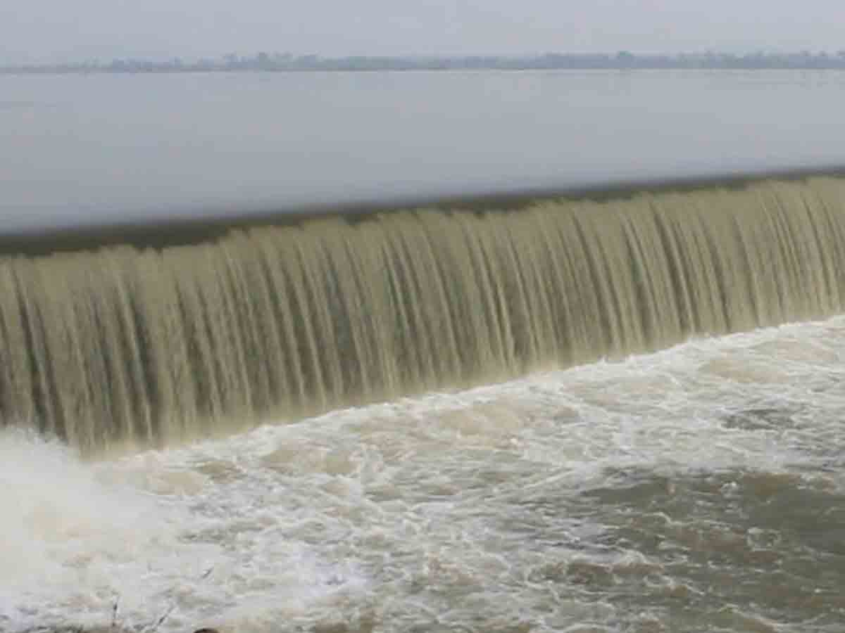 Heavy rains : నీట మునిగిన సీతమ్మసాగర్‌ కాఫర్‌ డ్యామ్‌