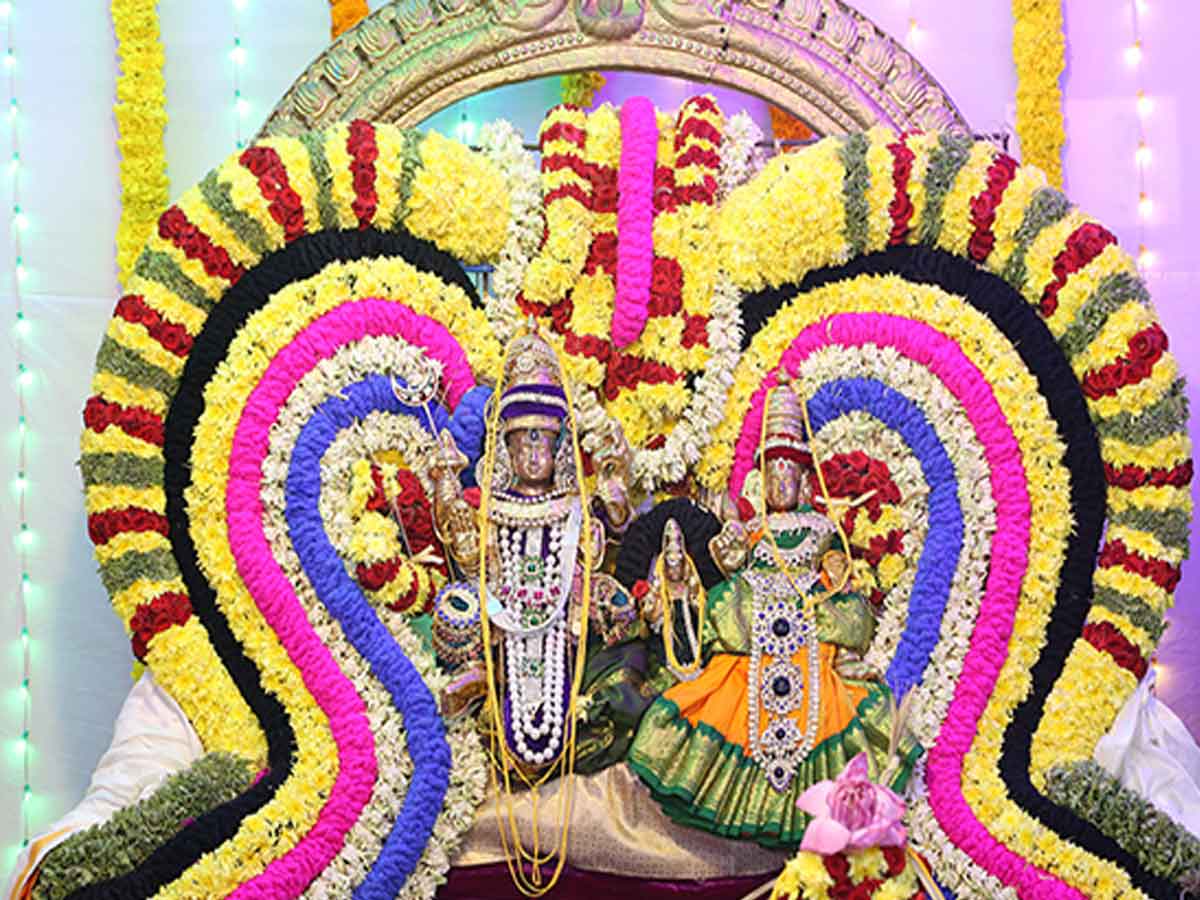 కపిలేశ్వరస్వామివారికి ఏకాంతంగా గ్రంథి పవిత్ర సమర్పణ