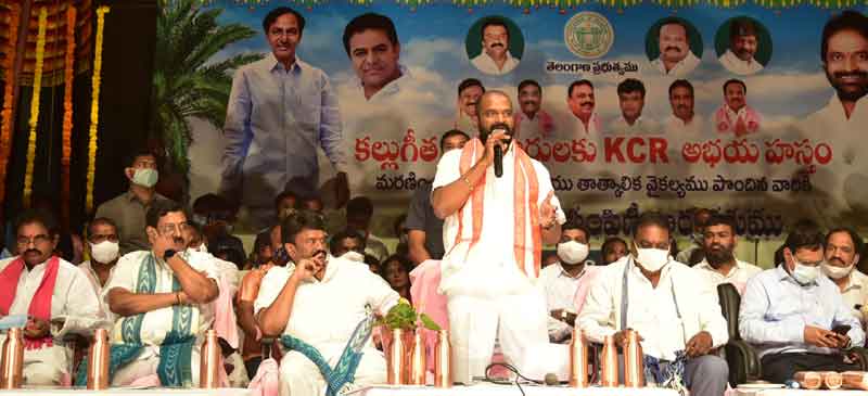 త్వరలో గీత కార్మికులకు లూనాలు