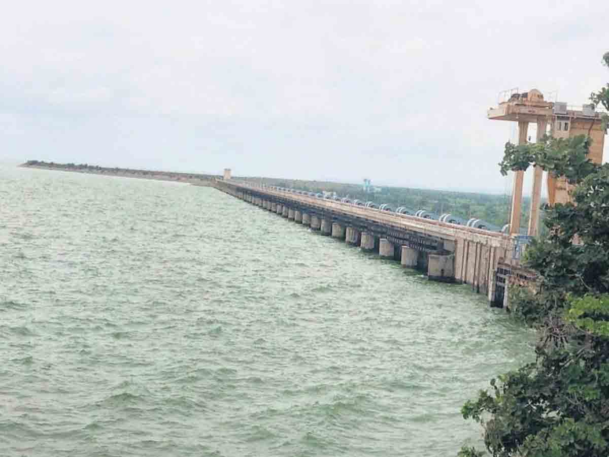 శ్రీరాంసాగర్‌కు 96వేల క్యూసెక్కుల భారీ వరద