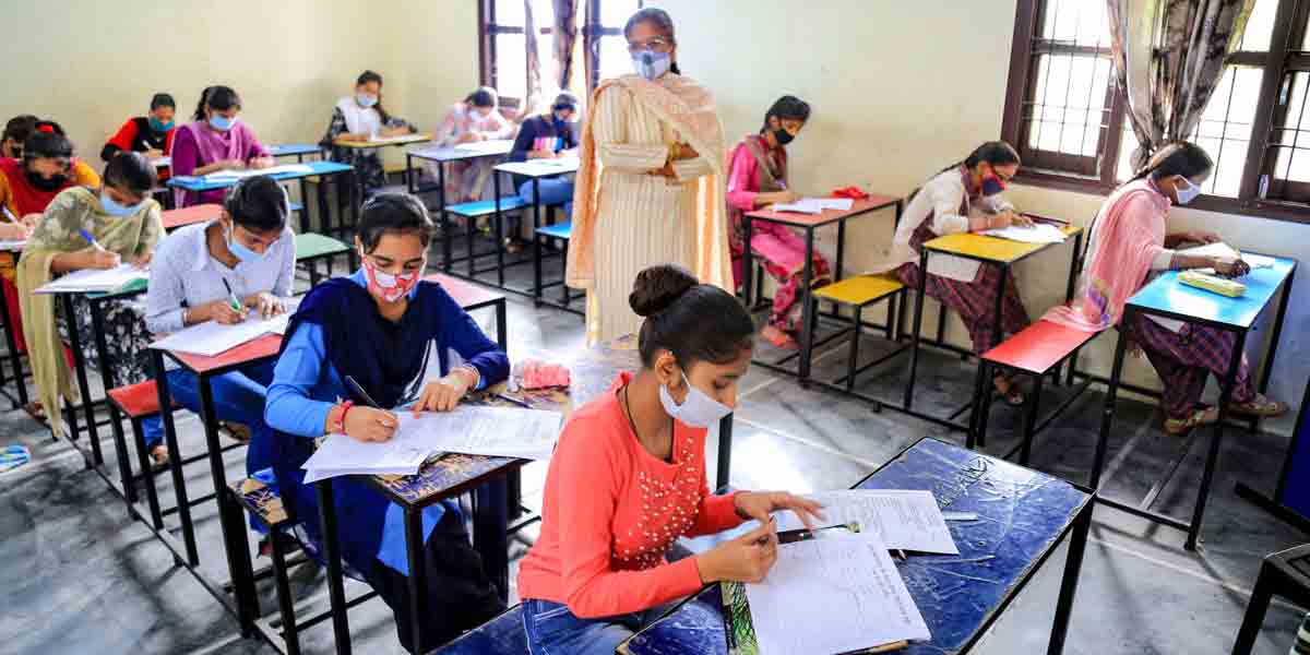 CBSE కీలక ప్రకటన.. ఆ విద్యార్థులకు ఆగస్ట్‌ నుంచి పరీక్షలు
