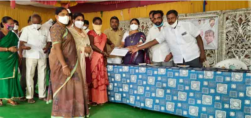 అర్హులందరికీ రేషన్‌ కార్డులు