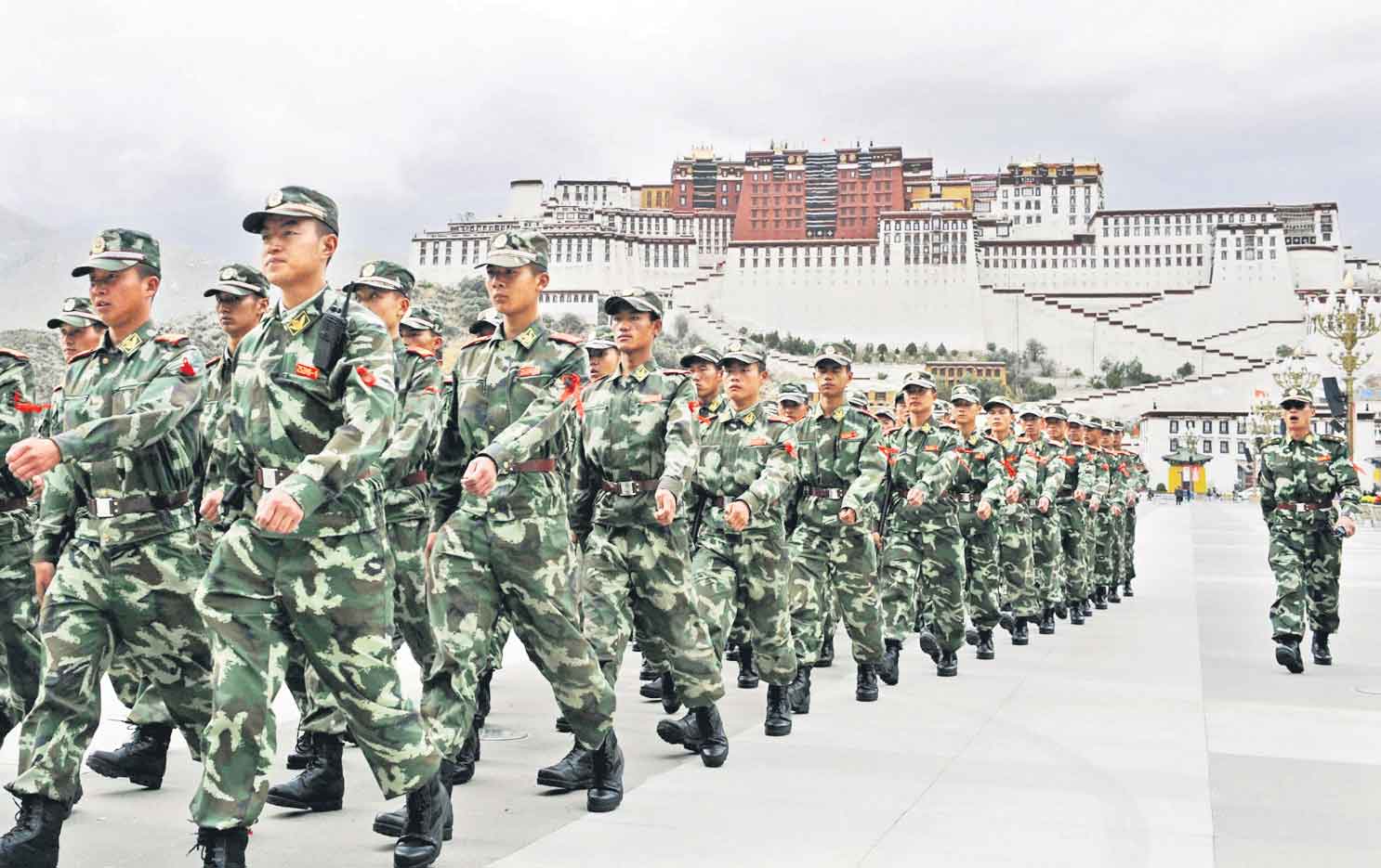 డ్రాగన్‌ సైన్యంలోకి టిబెట్‌ యువత!