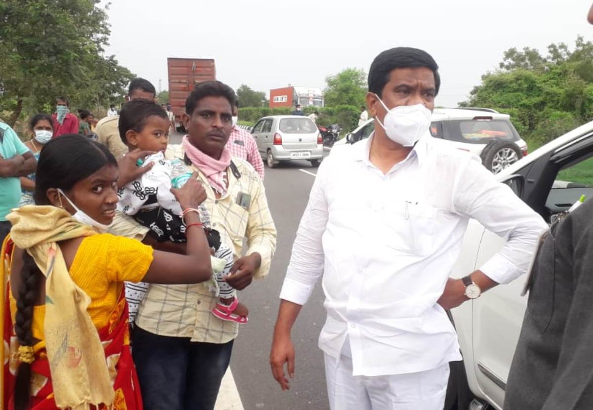 మాన‌వ‌త్వం చాటుకున్న మంత్రి వేముల ప్ర‌శాంత్ రెడ్డి