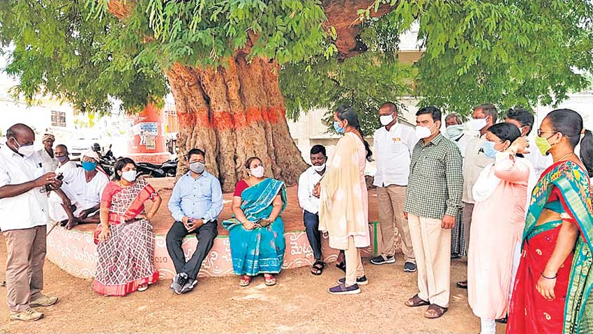 సమస్యల పరిష్కారానికి కృషి చేయాలి