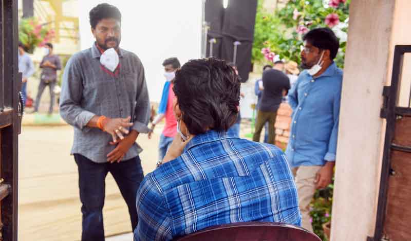 అగ్ర హీరోల షూటింగ్‌ సందడి