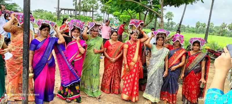 భక్తిశ్రద్ధలతో సీత్లాభవానీ వేడుకలు