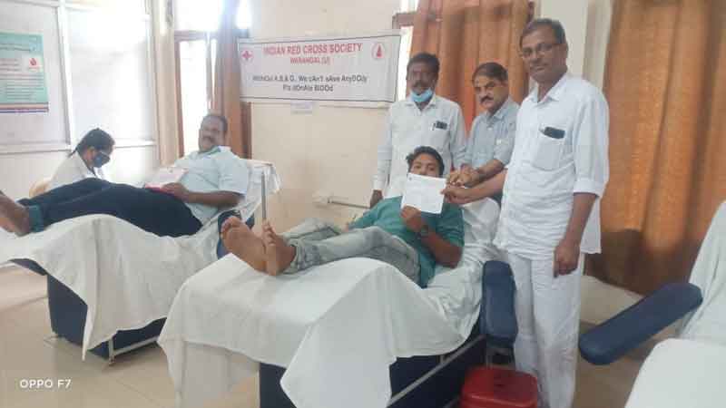 ఘనంగా కడియం జన్నదిన వేడుకలు