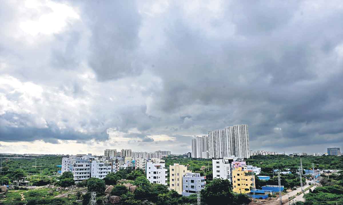 Telangana Weather | రానున్న రెండ్రోజుల్లో తెలంగాణలో తేలికపాటి వర్షాలు