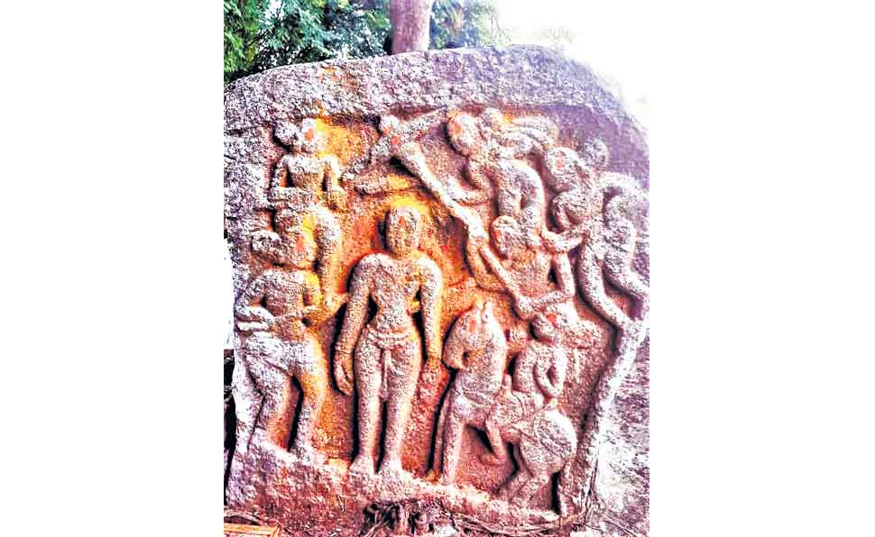 పటాన్‌చెరులో పురాతన జైన శిల్పాలు