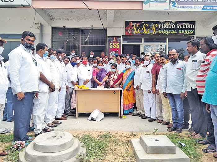 నిరంతర కృషీ వలుడు మంత్రి జగదీశ్‌రెడ్డి