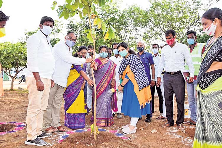 ఉద్యమంలా పట్టణ ప్రగతి