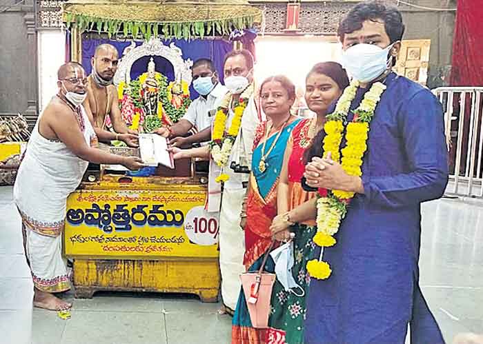 స్వామివారి ఖజానాకు రూ.12,31,849 ఆదాయం