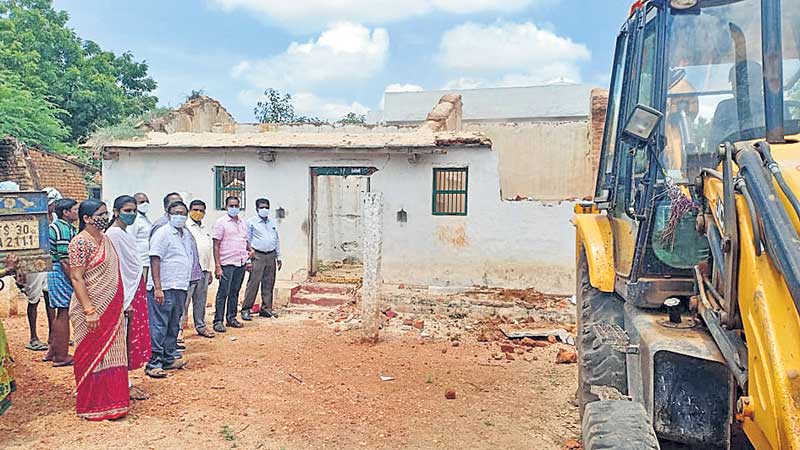 పల్లెప్రగతి పనులు పకడ్బందీగా చేయాలి