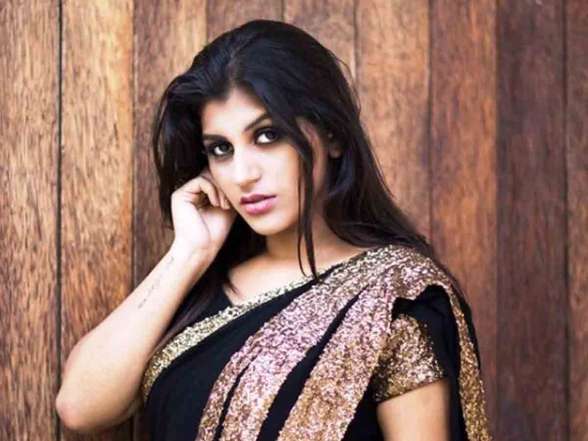 కారు ప్ర‌మాదంలో న‌టి య‌షికా ఆనంద్‌కు గాయాలు, స్నేహితురాలు మృతి