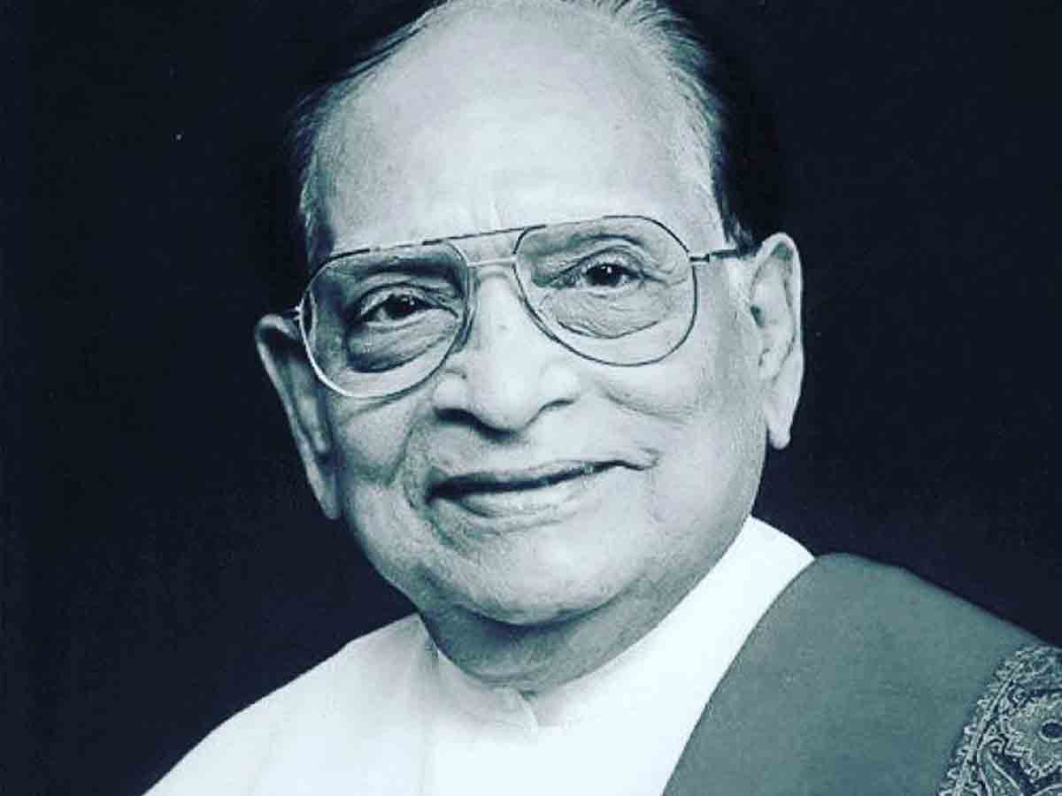 అల్లు రామలింగయ్యకు చిరంజీవి, అల్లు అర్జున్ నివాళి