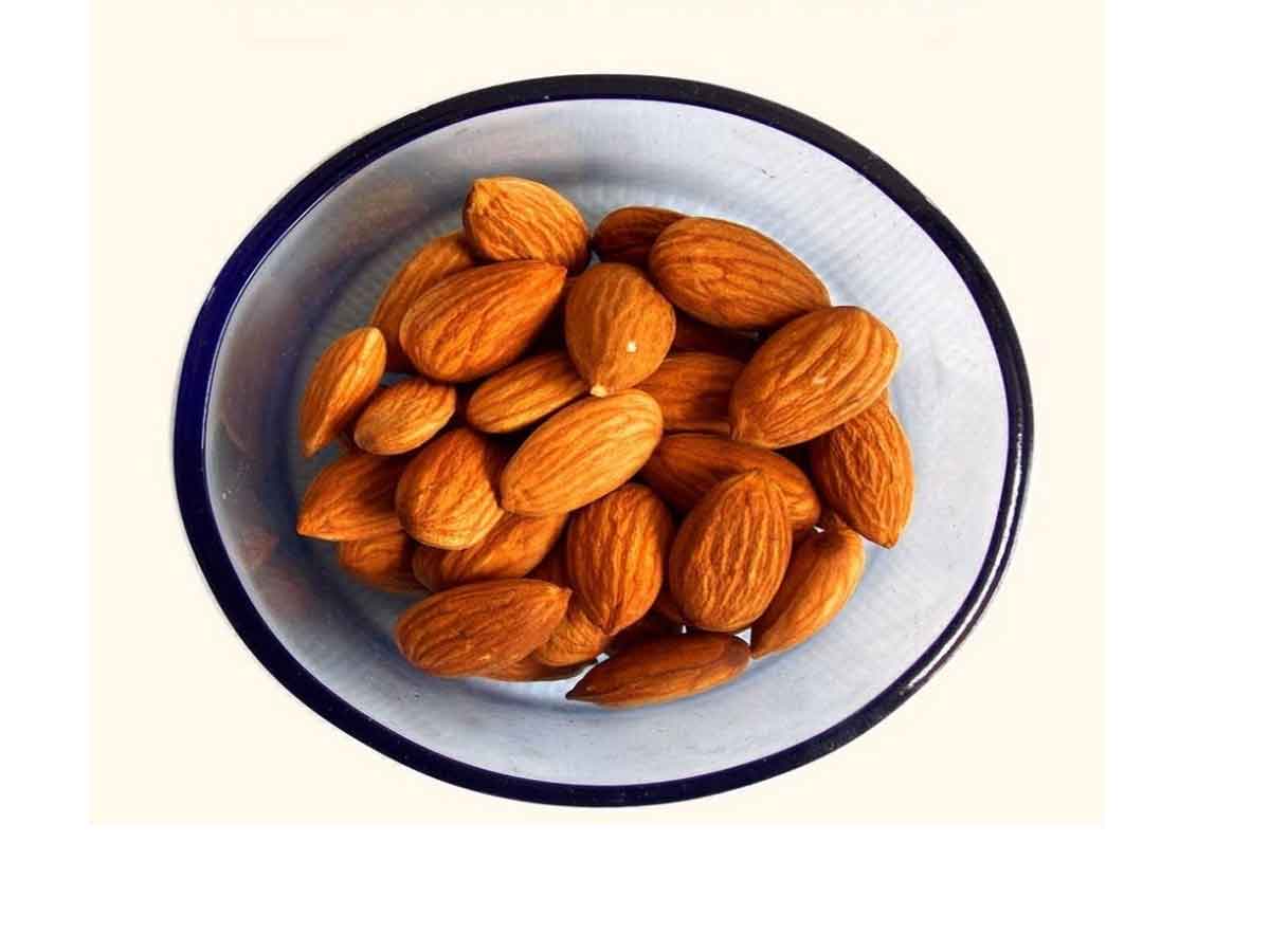 న్యూ స్టడీ:బాదములతో మెటబాలిజం వృద్ధి చెందుతుంది…