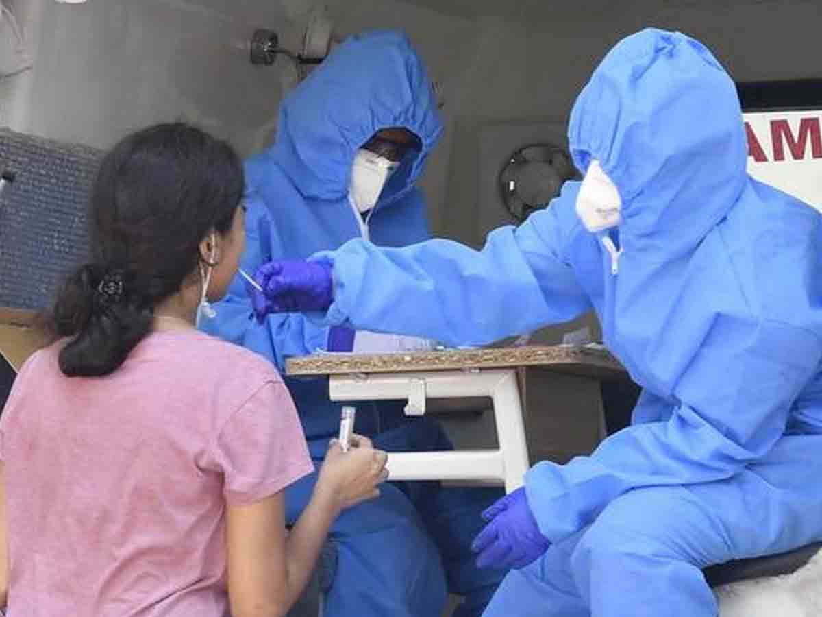 కేరళలో కొనసాగుతున్న కరోనా విజృంభణ.. కొత్తగా 17,518 కేసులు