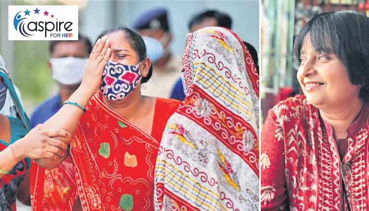 ఒంటరి మహిళకు అండ