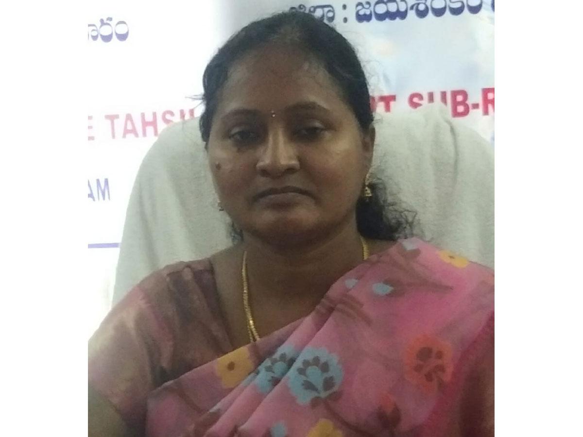 ఏసీబీ వలలో కాటారం తహసీల్దార్ సునీత