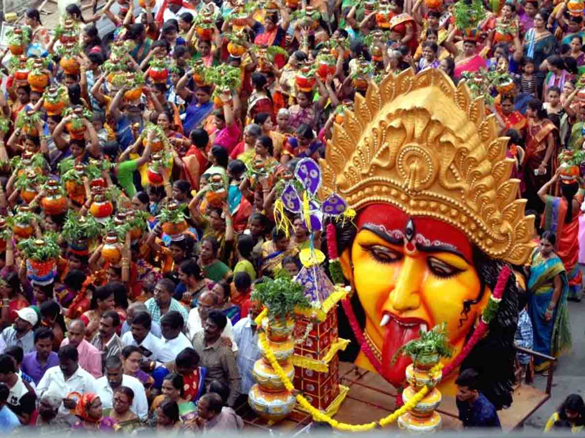 రేపు ఉజ్జ‌యిని మ‌హంకాళి బోనాల జాత‌ర‌.. 25, 26 తేదీల్లో ట్రాఫిక్ ఆంక్ష‌లు