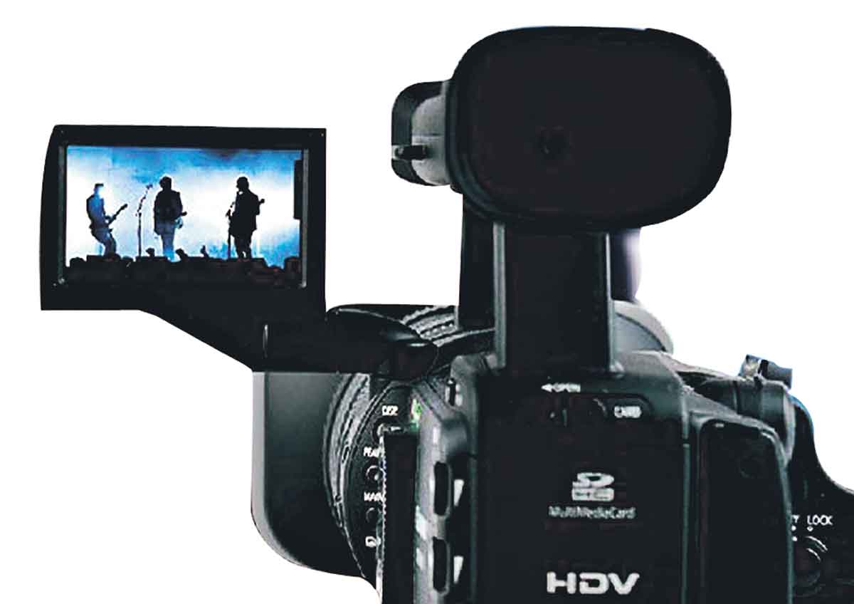 24 క్రాఫ్ట్స్‌..యాక్షన్‌.. డైరెక్షన్‌.. ప్రొడక్షన్‌..