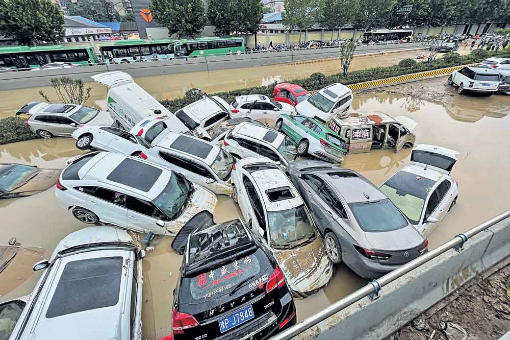 వెయ్యేండ్ల రికార్డు వానలు