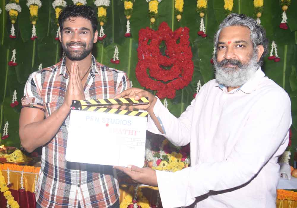 ‘ఛత్రపతి’ హిందీ రీమేక్‌ ఆరంభం