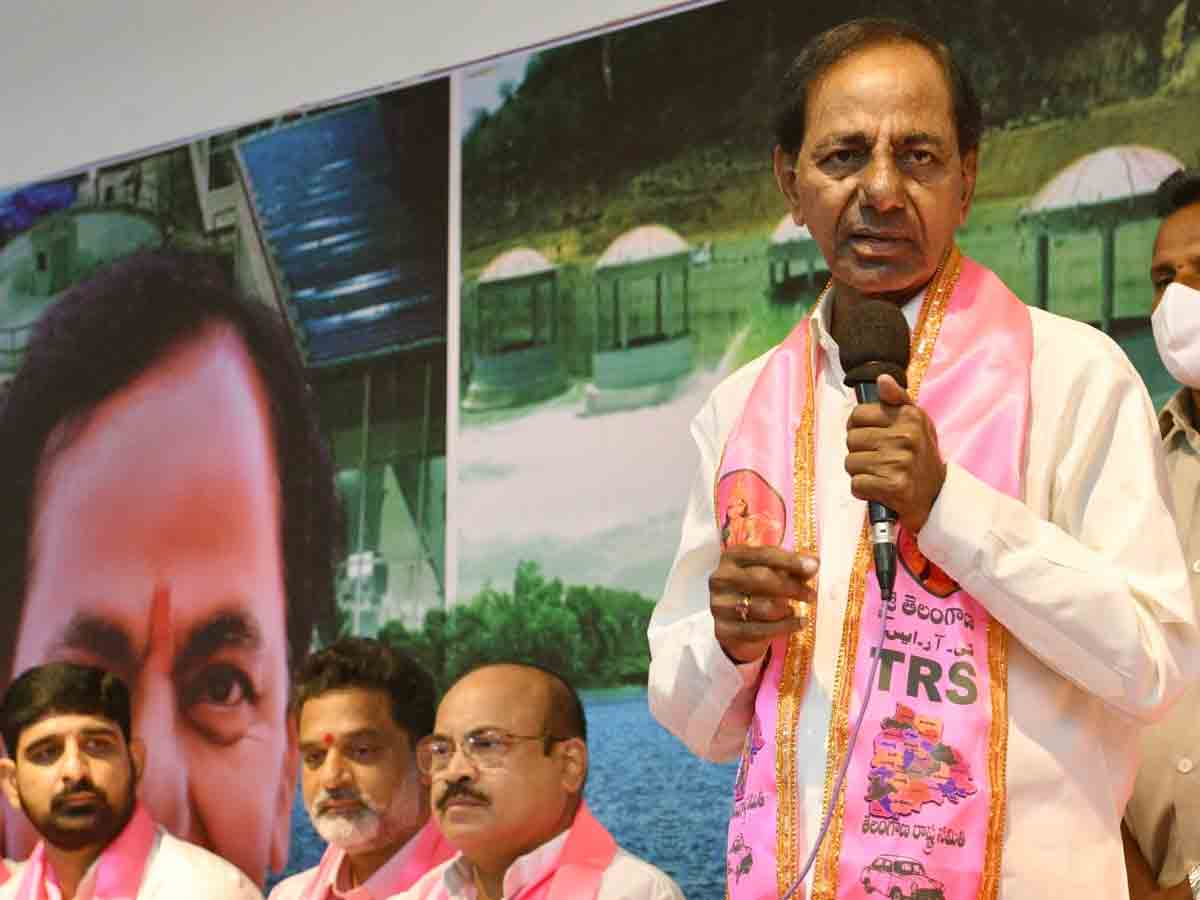 దళిత బంధు ఆగే ప్రసక్తే లేదు. ఆరునూరైనా అమలు చేస్తాం : సీఎం కేసీఆర్‌