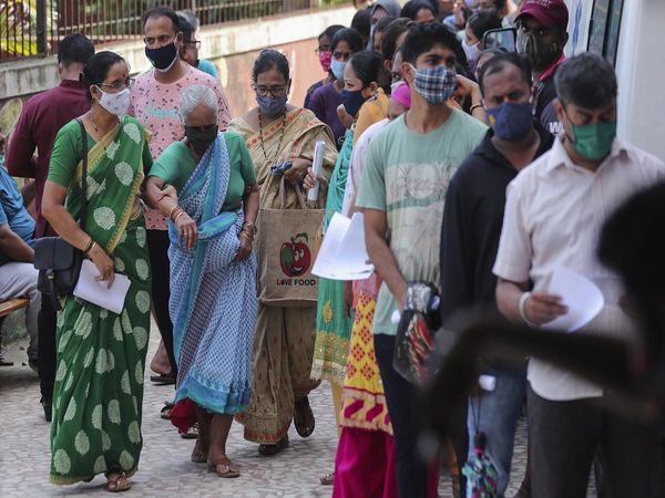 మూడో ముప్పు ముంగిట్లో భార‌త్ : యూబీఎస్ నివేదిక‌