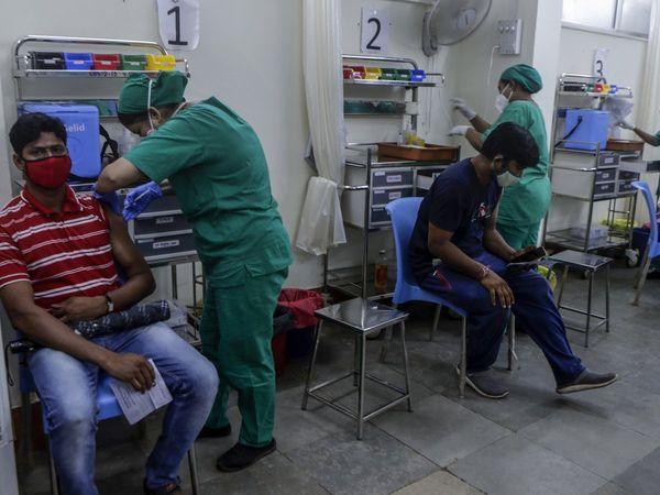 ఆగ‌స్ట్‌-డిసెంబ‌ర్ నాటికి అందుబాటులో 135 కోట్ల వ్యాక్సిన్ డోసులు!