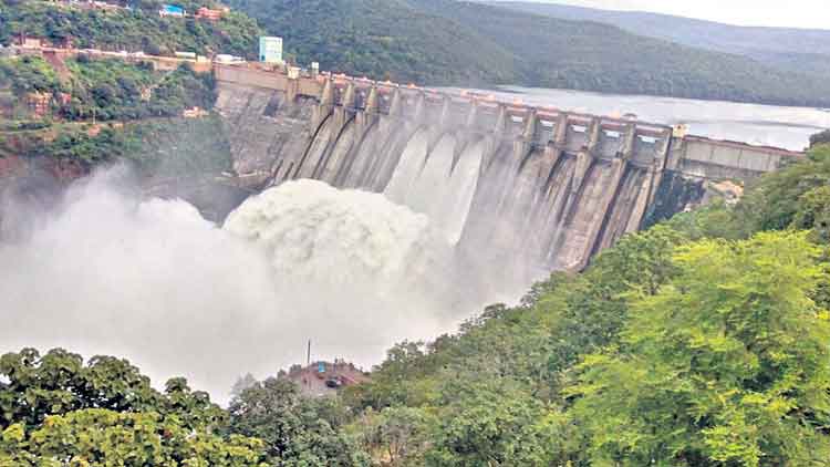 హక్కులను హరించేందుకే