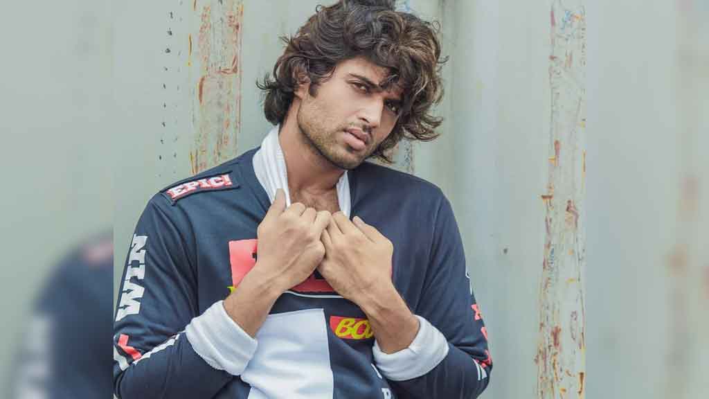 విజ‌య్ దేవ‌ర‌కొండ ‘రౌడీ యూ’ బ్రాండ్ కు మూడేళ్లు