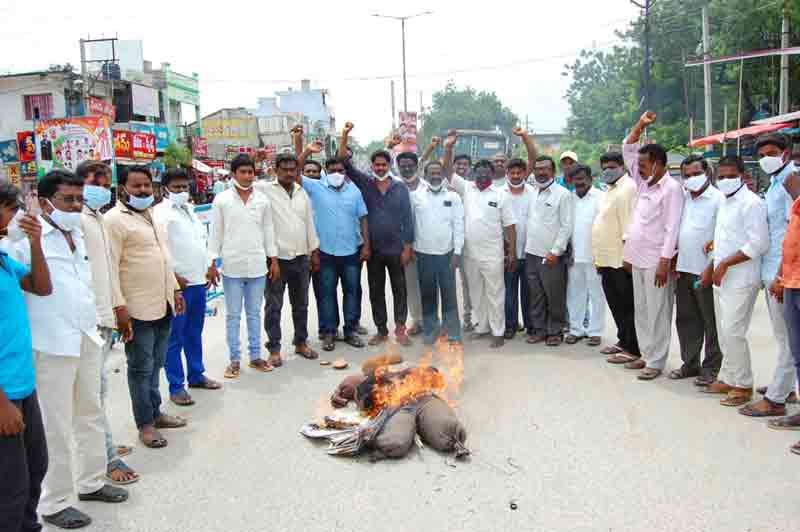 ఈటలా ఖబర్దార్‌