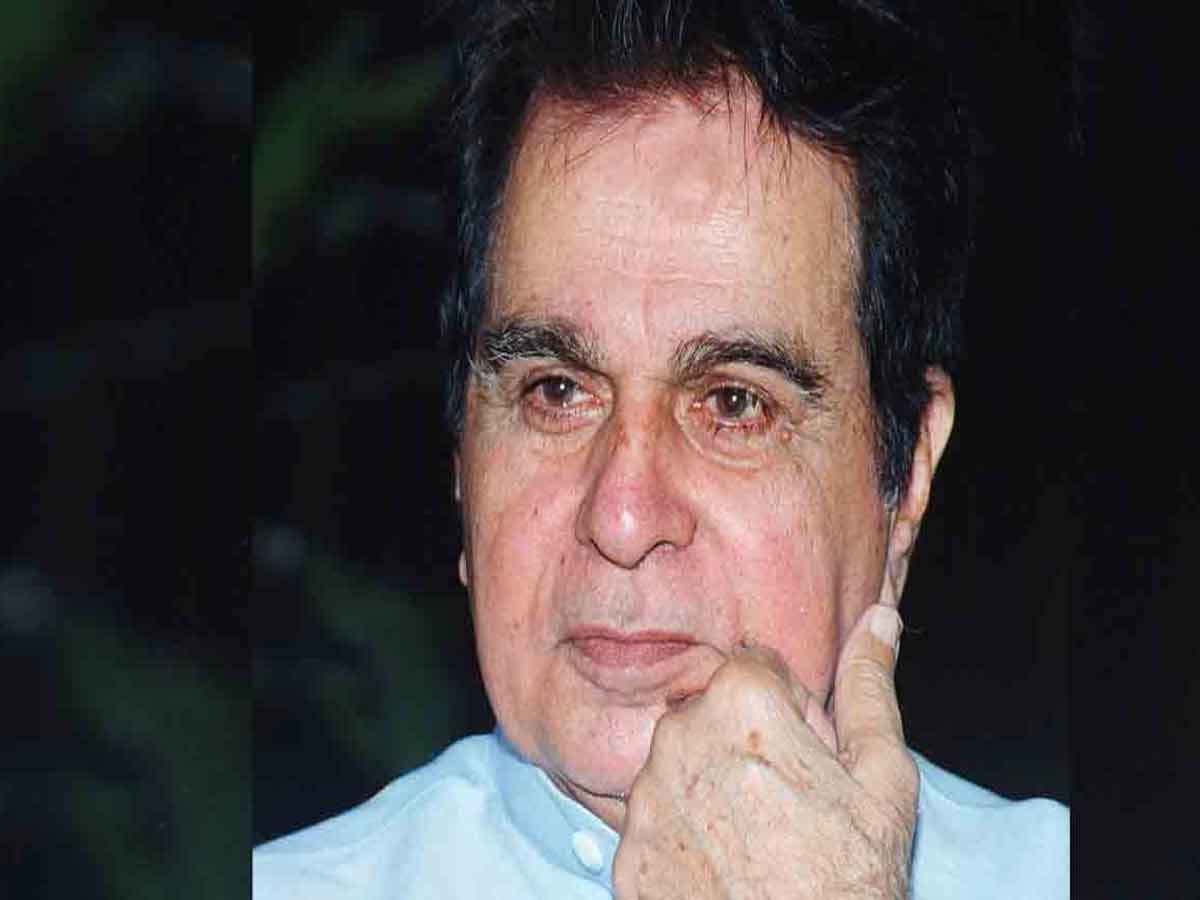 దిలీప్ కుమార్ క‌న్నుమూత‌.. ఒక శ‌కం ముగిసిందంటూ సెల‌బ్స్ ట్వీట్స్