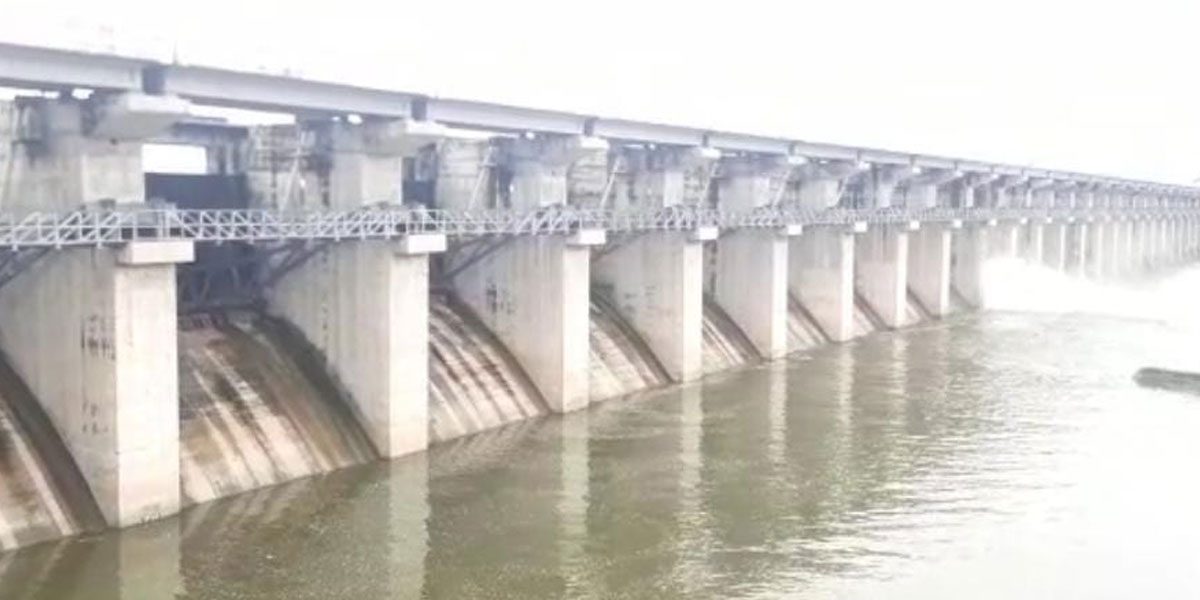 ఎల్లంపల్లి ప్రాజెక్ట్‌కు జలశోభ