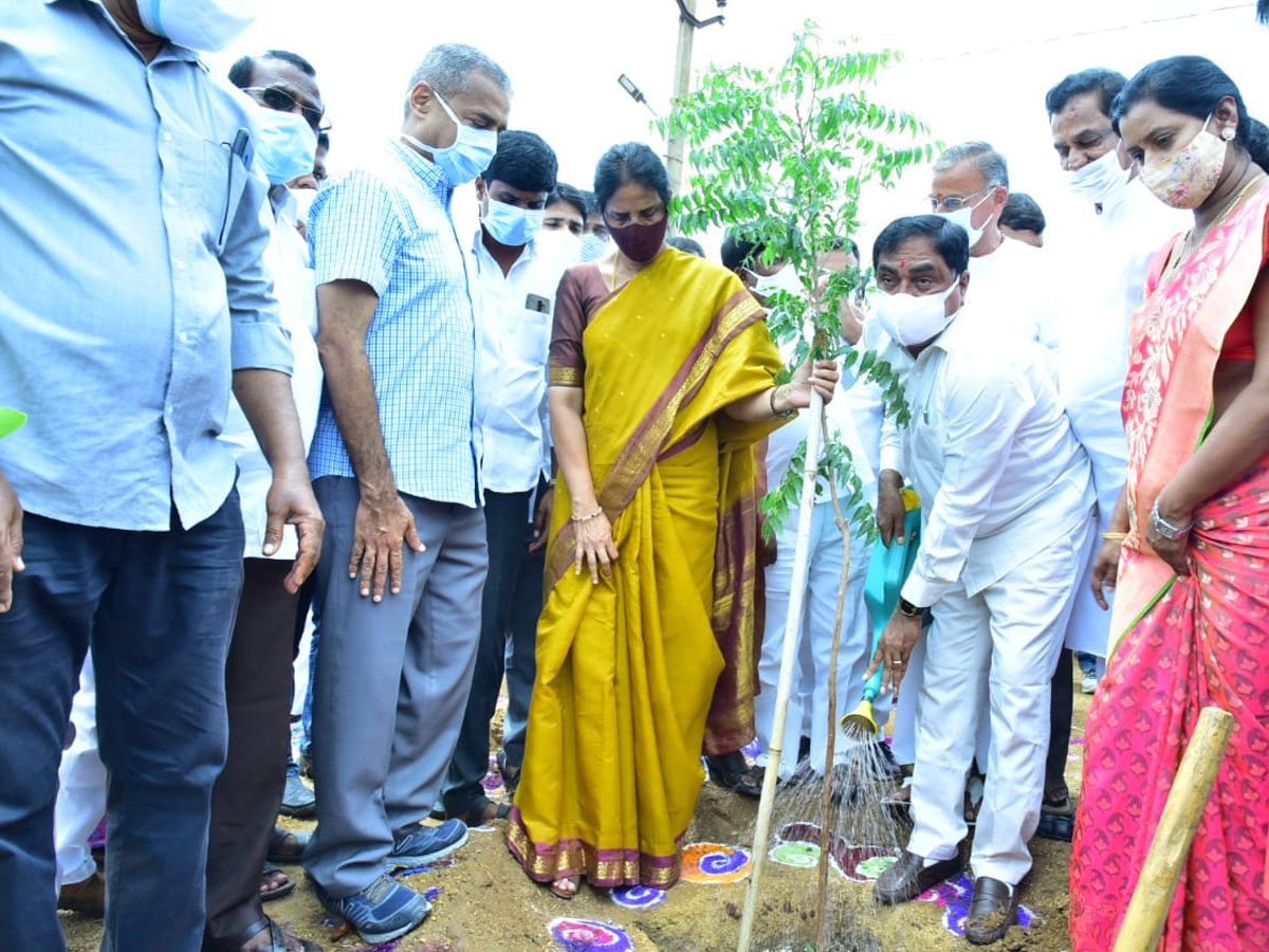 ‘ఉపాధి హామీ’లో తెలంగాణ నెంబ‌ర్ వ‌న్