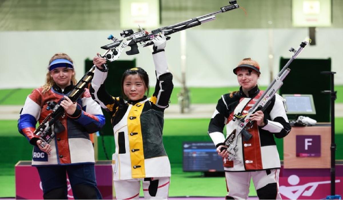 Tokyo Olympics: తొలి గోల్డ్ మెడ‌ల్ చైనా ఖాతాలో.. ఇండియ‌న్ షూట‌ర్లు ఫెయిల్‌
