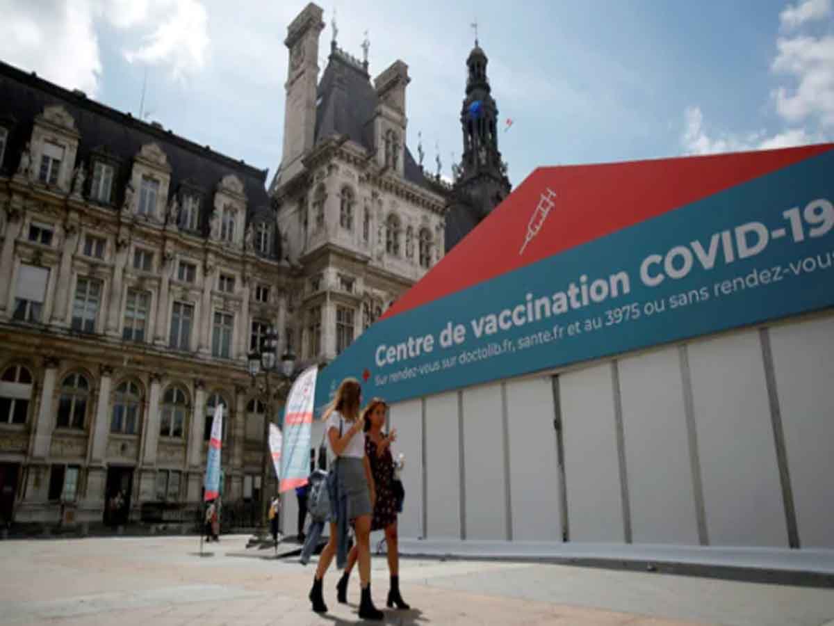 ఫ్రాన్స్‌లో కరోనా ఫోర్త్‌ వేవ్‌.. మరోసారి కఠిన ఆంక్షలు