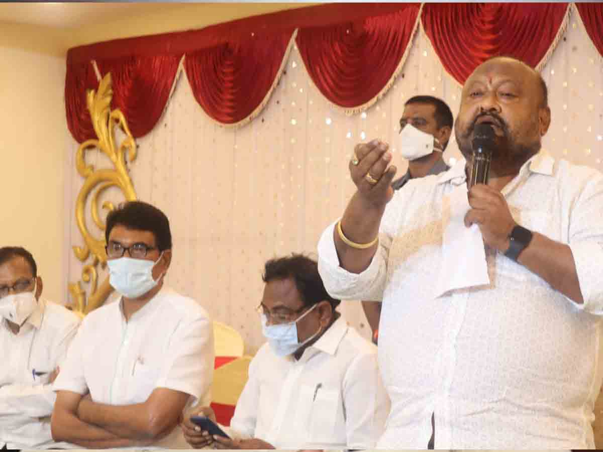 ప‌థ‌కాల్ని ప‌రిగెలుగా భావించే వారికి బుద్ది చెప్పాలి