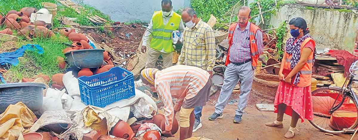 పుట్టకుండా.. కుట్టకుండా