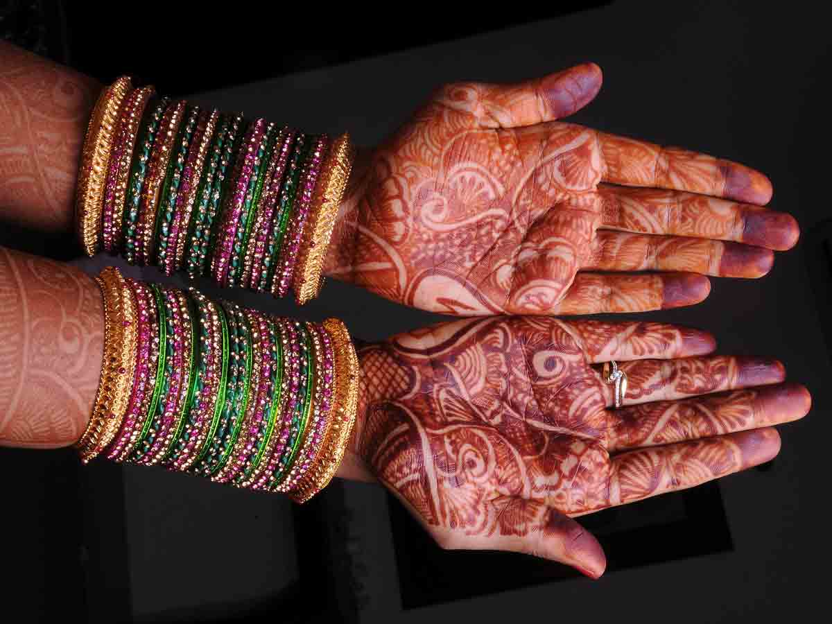 ఆషాఢంలో ఆడ‌పిల్ల‌లు గోరింటాకు ఎందుకు పెట్టుకోవాలి?